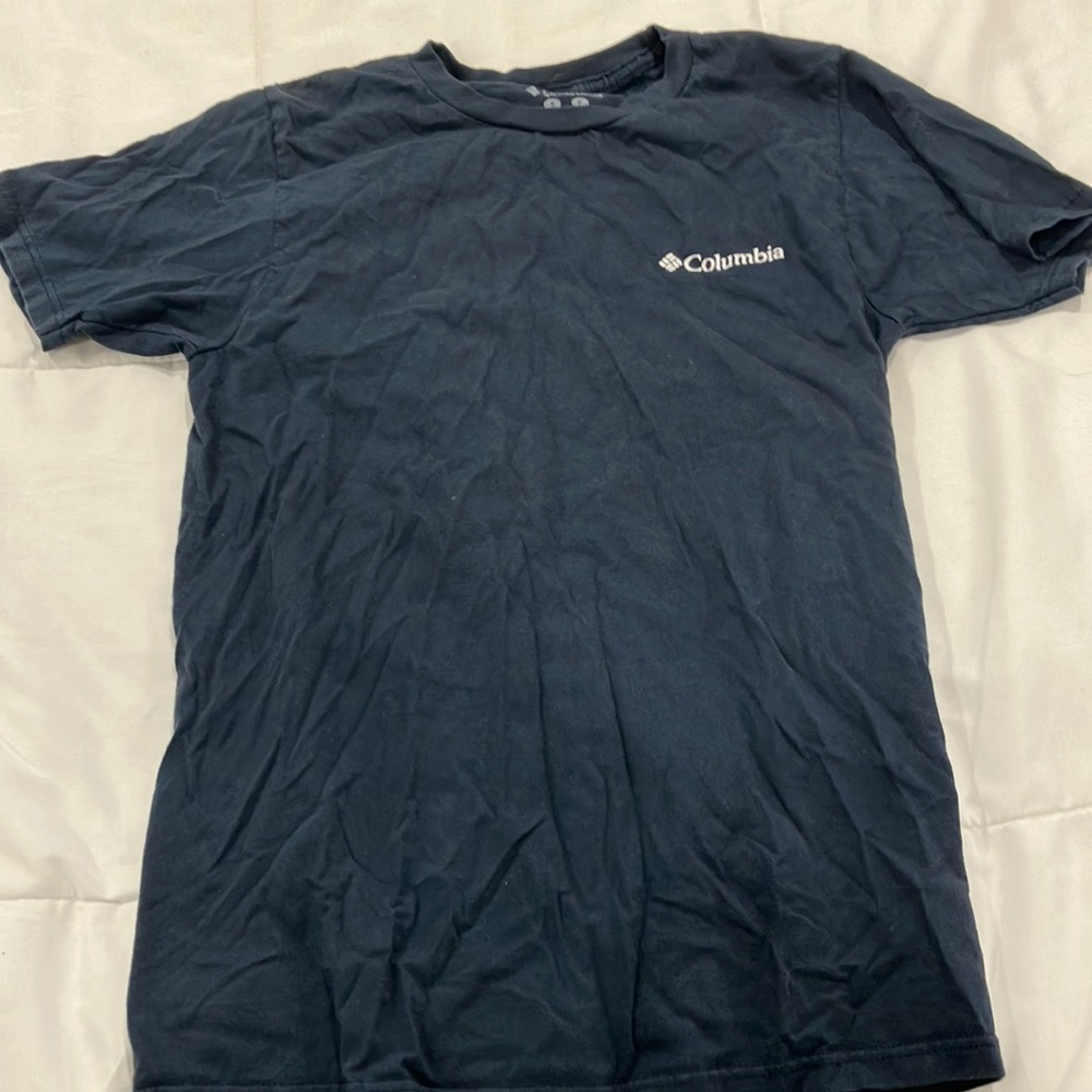 Columbia men’s small blue short sleeve T-shirt